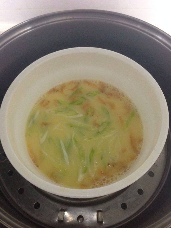 虾米葱花蒸蛋步骤3