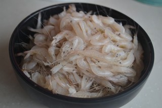 河虾鸡蛋饼步骤1