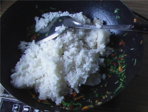 苋菜炒饭步骤13