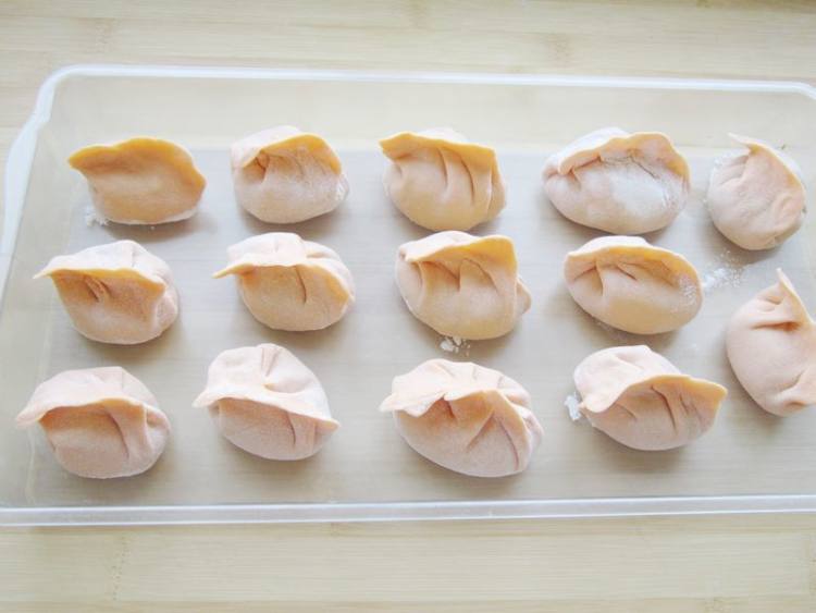 胡萝卜汁猪瘦肉饺子步骤12
