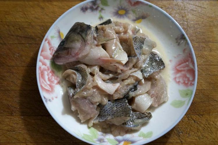 水溜鲈鱼步骤8