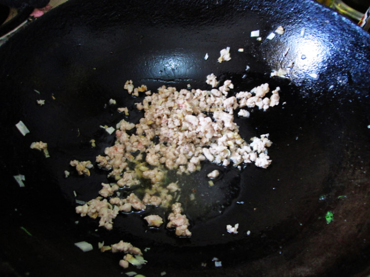 肉末白菜苔步骤5