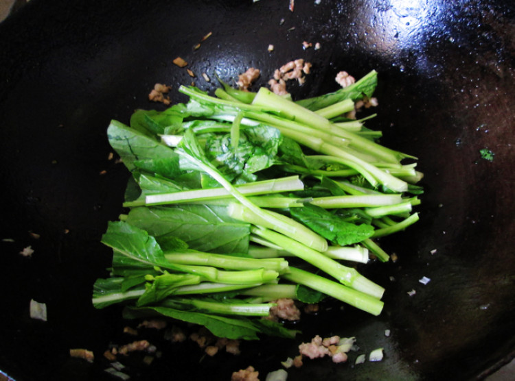 肉末白菜苔步骤7