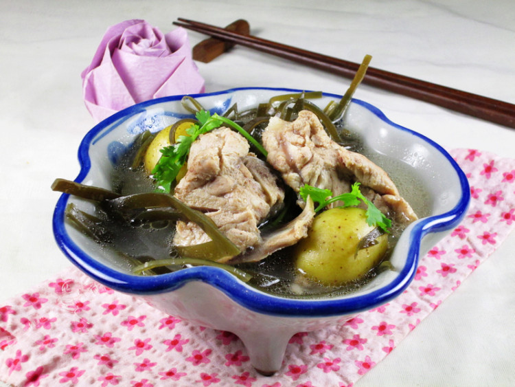 土豆海带排骨汤步骤10