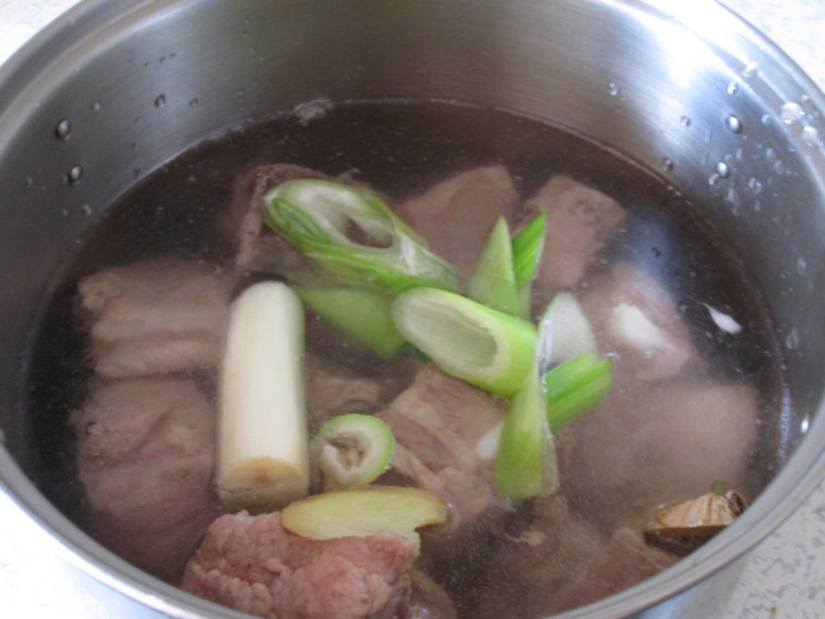 土豆海带排骨汤步骤8