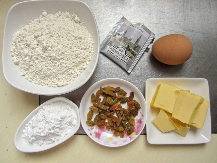 葡萄干红茶饼干步骤1