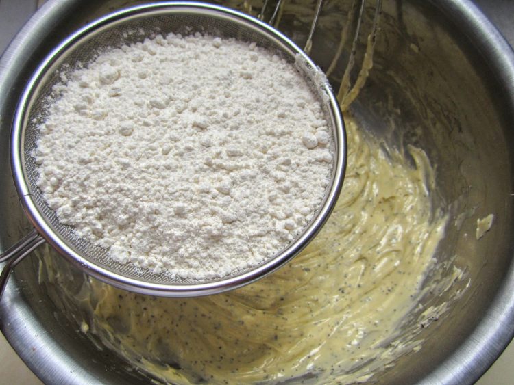 葡萄干红茶饼干步骤6