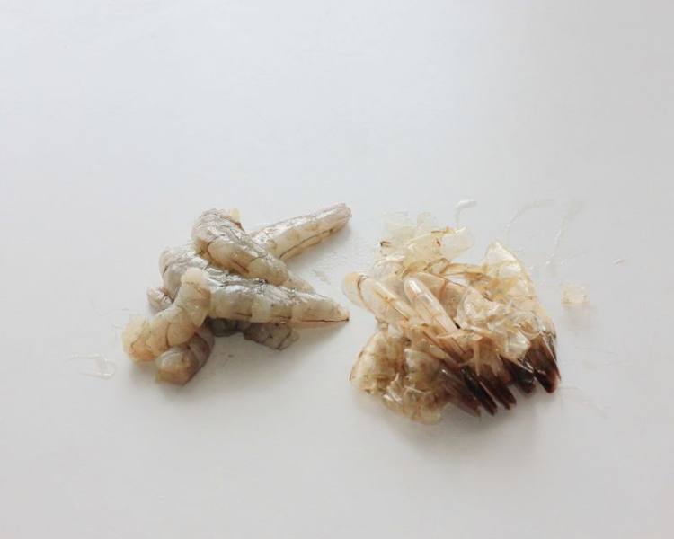 鲜虾蒸水蛋步骤1