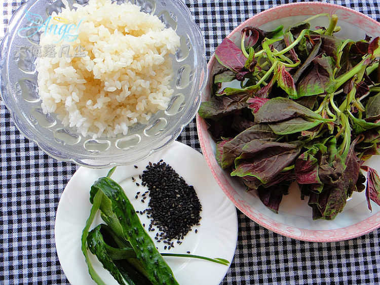 草莓饭团步骤1