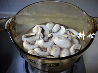 猪肝蘑菇番茄汤步骤9