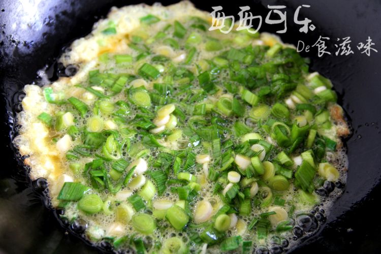 蒜苗番茄滑蛋步骤6