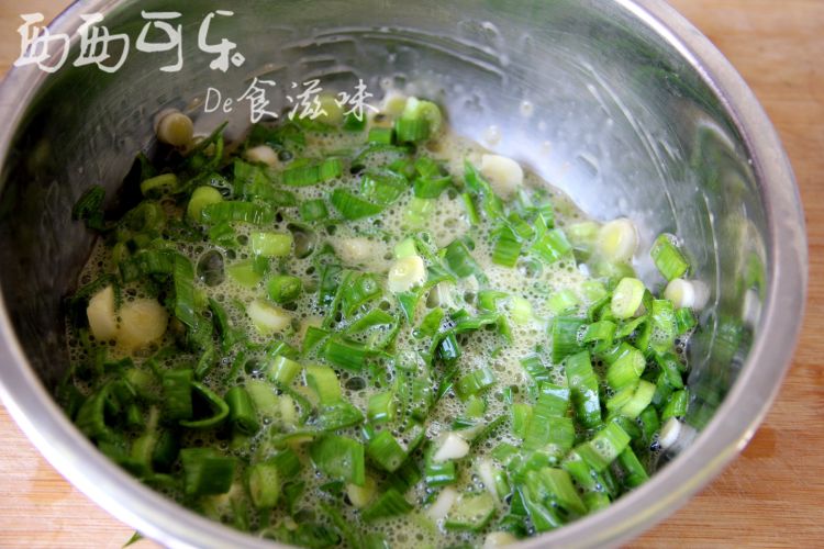 蒜苗番茄滑蛋步骤3