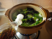 木耳白菜鱼汤步骤15