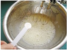 杏仁黑葡萄干酸奶蛋糕步骤7