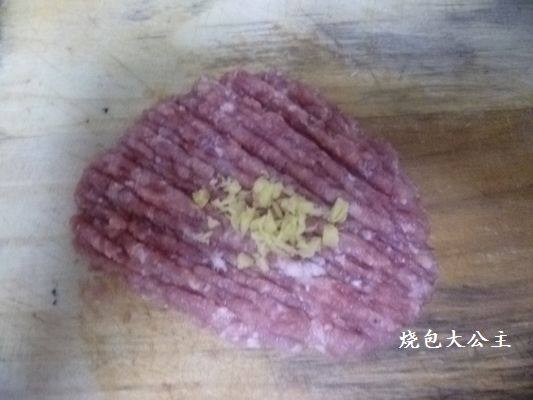猪肉丸子汤步骤2