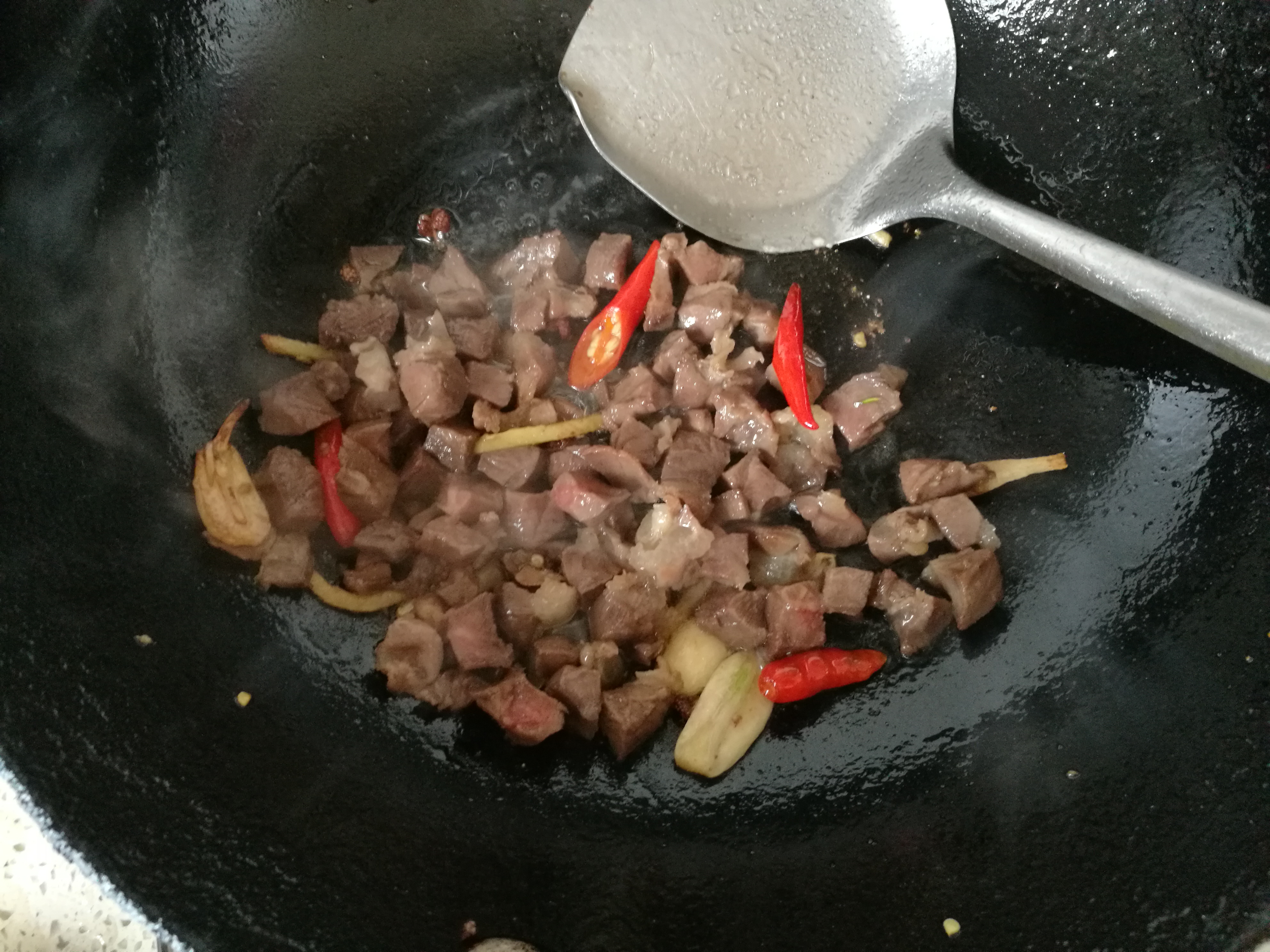 萝卜白菜牛腩煲步骤4