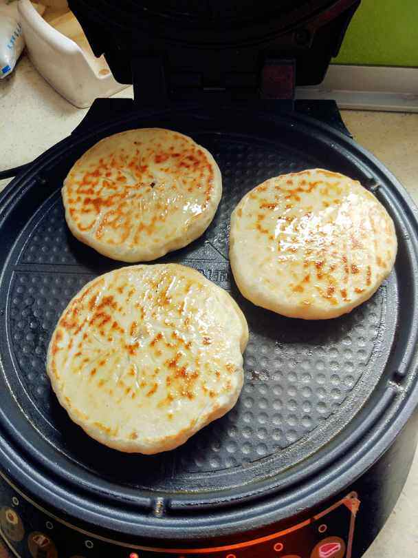 发面牛肉馅饼步骤11