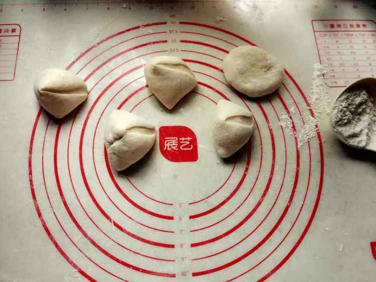 发面牛肉馅饼步骤8
