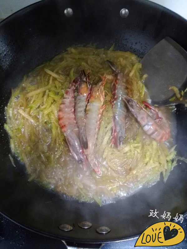 萝卜丝炖虾步骤9