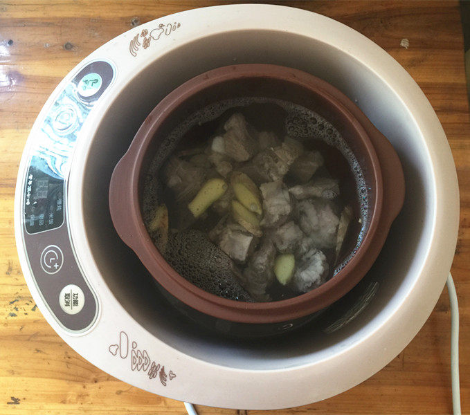 虫草花玉米煲排骨汤步骤7