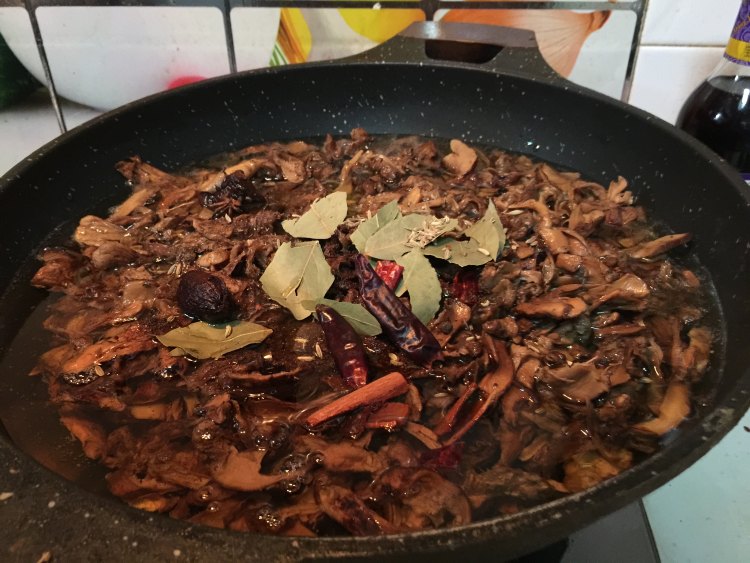 松茸牛肉酱步骤3