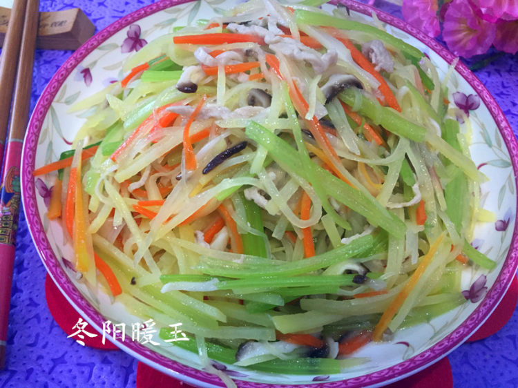 小炒时令蔬菜丝步骤14
