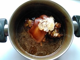 冰糖炖蹄髈#本味家乡步骤6