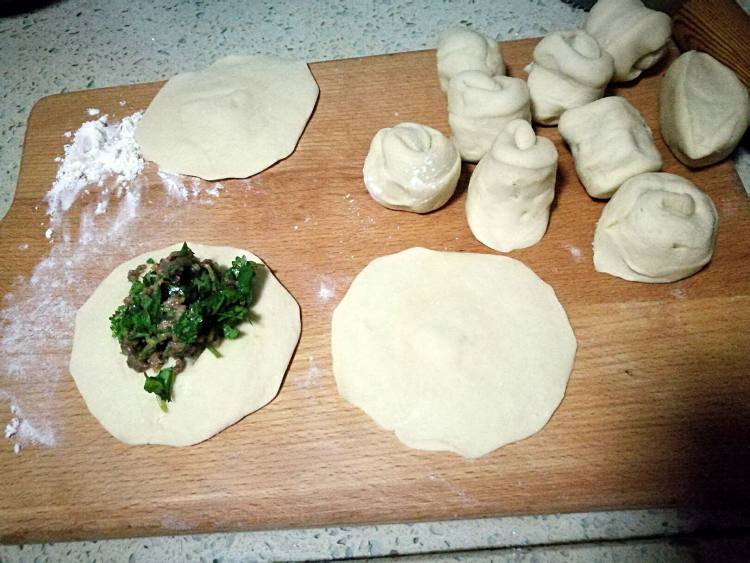 香菜牛肉饼步骤5