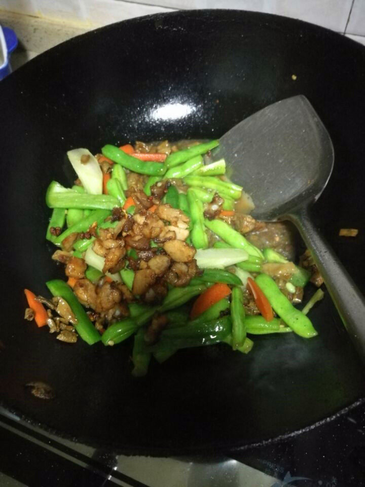 四季豆肉末西红柿鸡蛋步骤6