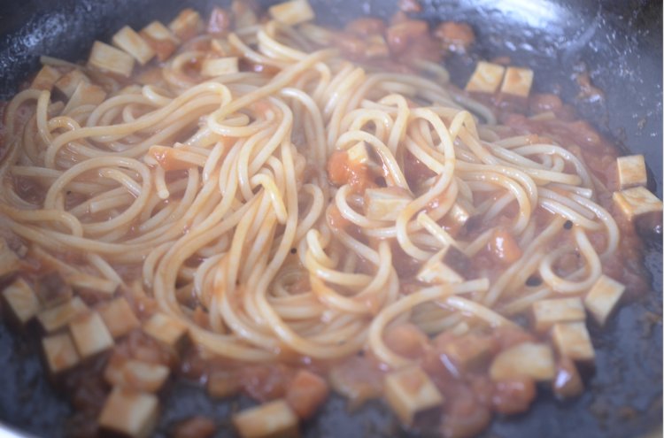 鸡蛋干茄汁意面#圣诞步骤10