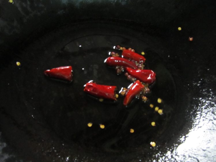 炝炒花菜步骤5