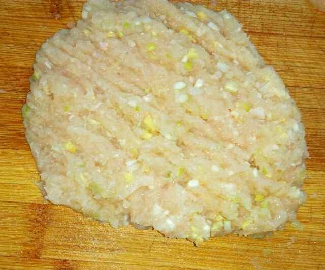 茄汁西胡芦鸡肉饼步骤1