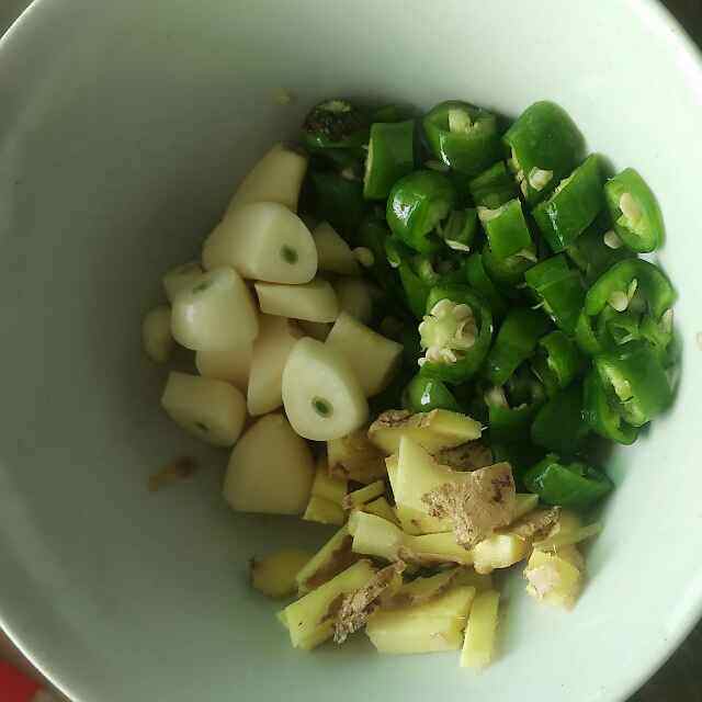 莴笋瘦肉豆腐步骤4