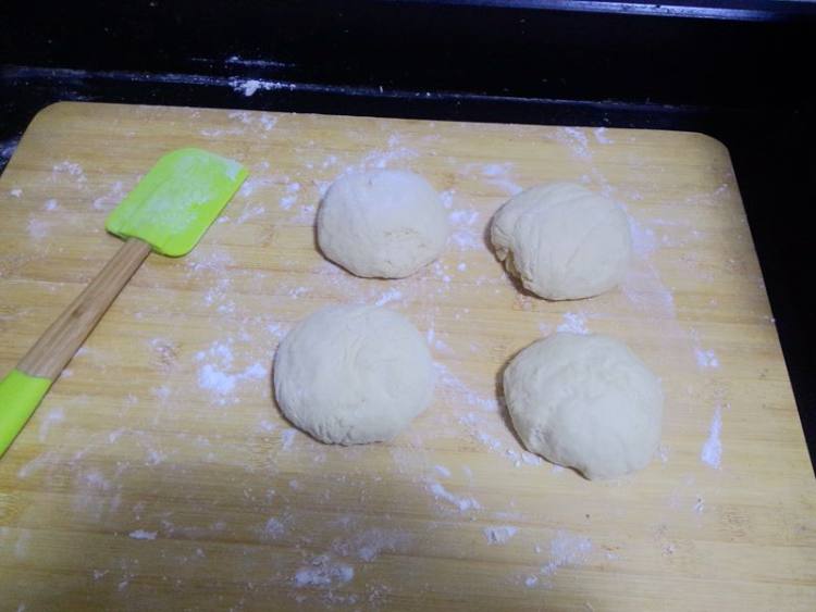 椰丝蜜豆吐司步骤6