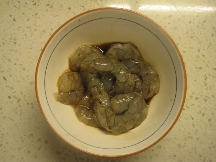 咖喱虾仁焖米饭步骤4