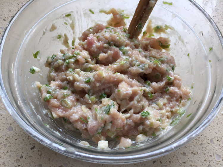 翡翠白菜豆腐肉末水饺步骤8