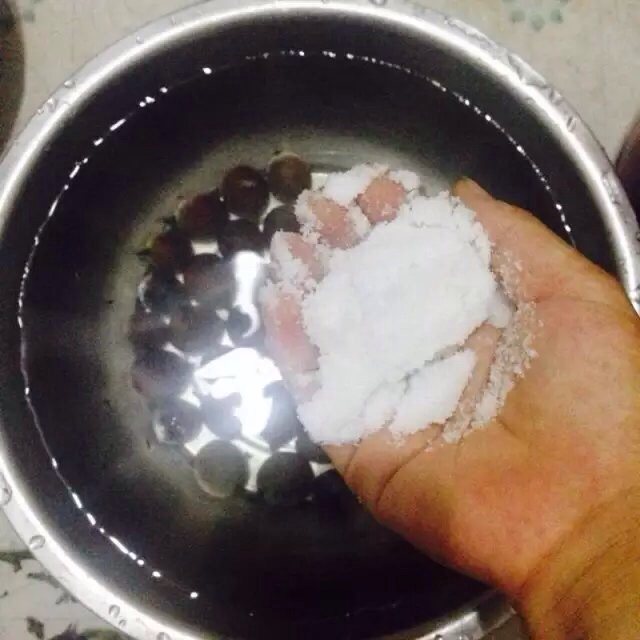酿制葡萄酒步骤2