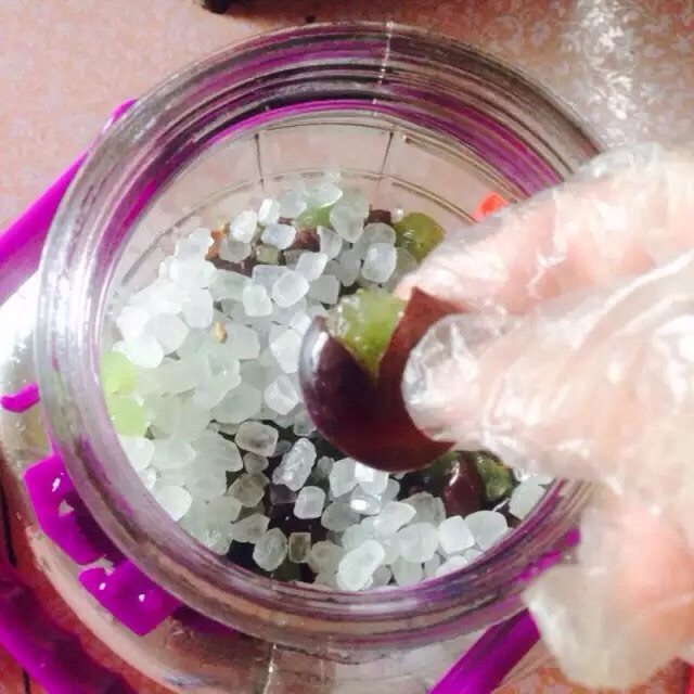 酿制葡萄酒步骤6