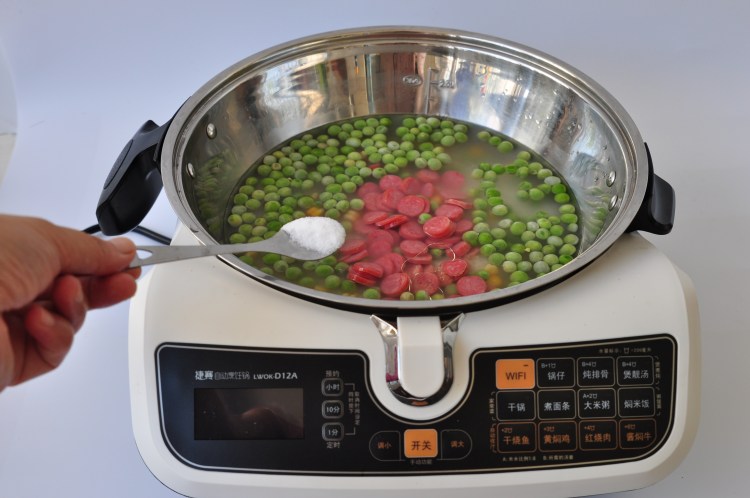 豌豆腊肠焖饭步骤8