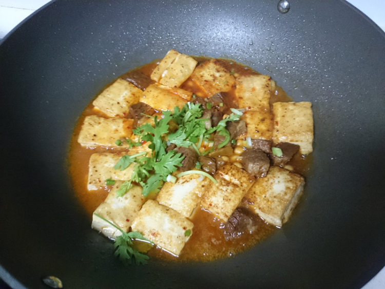 豆腐烧牛腩步骤7