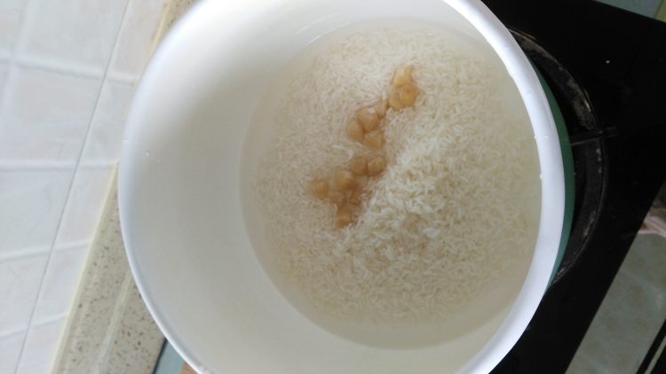瑶柱虾粥步骤3