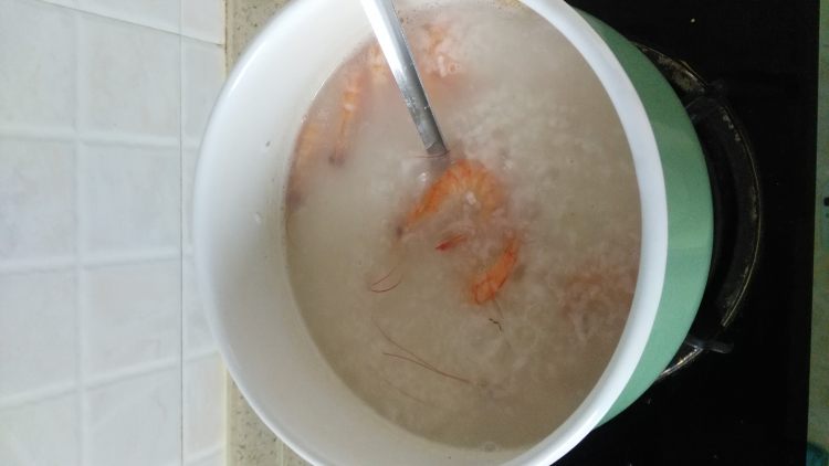 瑶柱虾粥步骤6