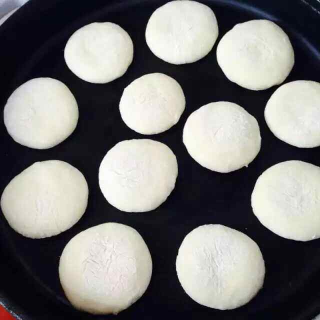 饧面火烧步骤10