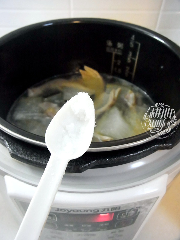 冬瓜鸭掌汤步骤6