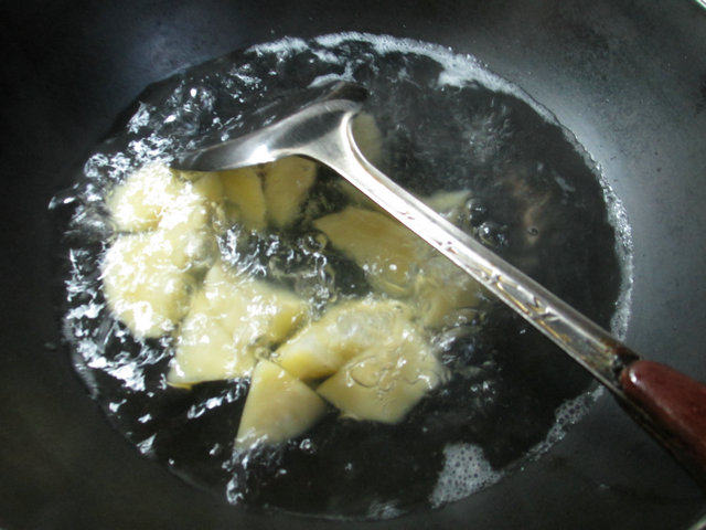 土豆炒基围虾步骤2