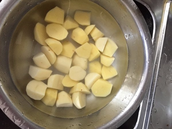 土豆鸡块步骤3
