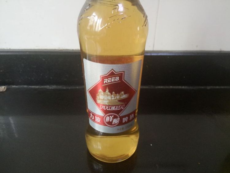 啤酒焖鸡翅步骤2