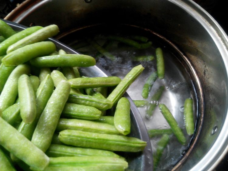 煮豌豆步骤3