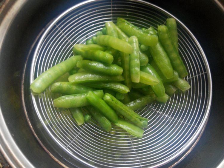 煮豌豆步骤5