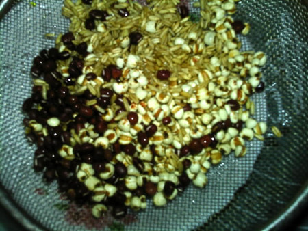 枣杞核桃燕麦薏米红豆步骤2